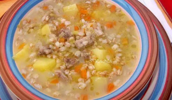 Winter Beef Soup with Wheat