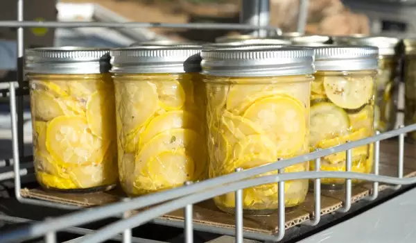 Sterilized Zucchini in Jars