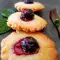 Biscuits with Blueberries and White Chocolate