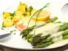 Steamed Asparagus with Light Sauce