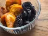 Storing Dried Fruits