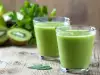 Smoothie with Kiwi, Parsley and Mint