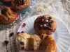 Muffins with Dried Blueberries and Chocolate