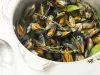 Mussels with Thyme and White Wine