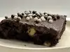 Cocoa Cake with Bananas and Chocolate