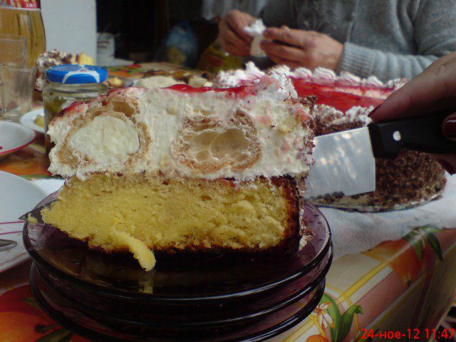 Eclair Cream Cake