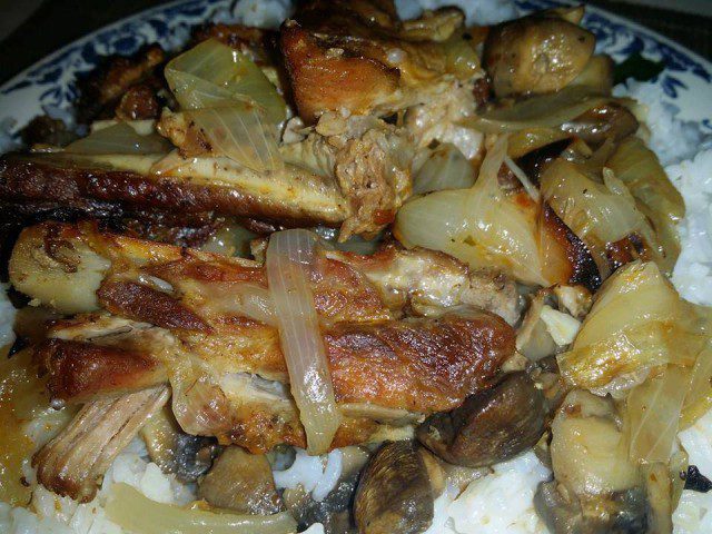 Baked Ribs with Onions