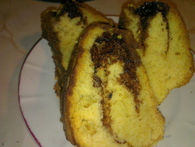 Cake with Chocolate Spread