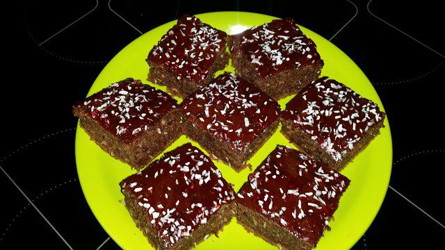 Cakes with Coconut and Raspberry Jam