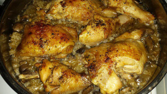 Chicken Legs with Rice and Mushrooms