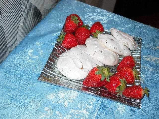 Meringues with Chocolate and Walnuts, Garnished with Strawberries