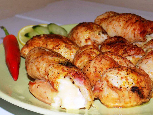 Chicken Rolls with Tasty Filling