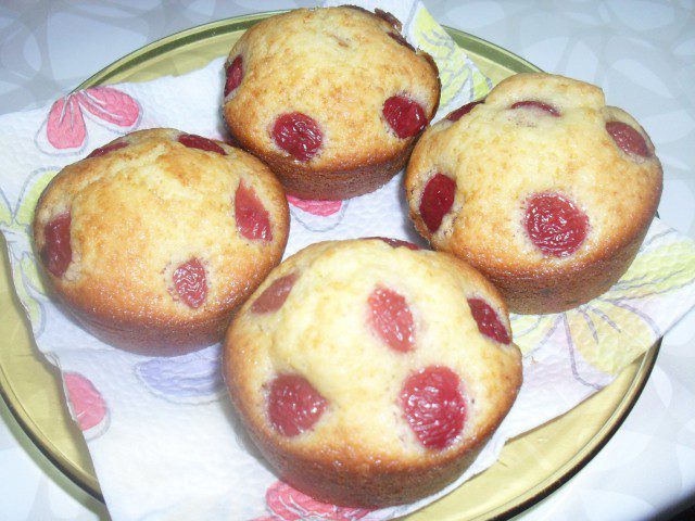 Fluffy Muffins with Cherries