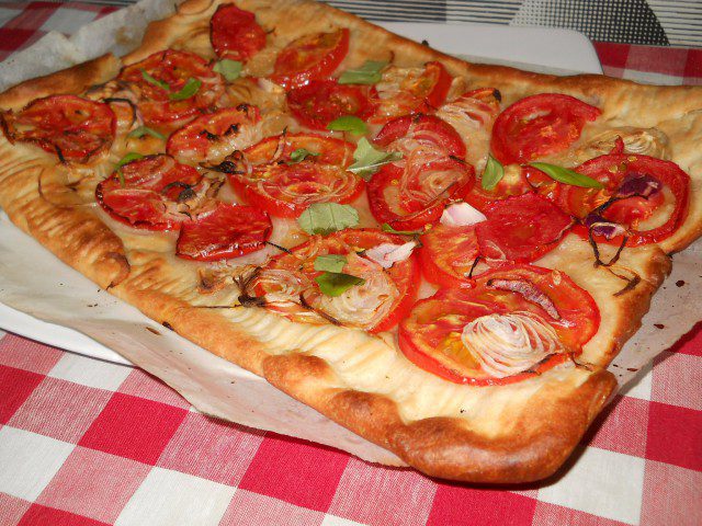Foccacia with Tomatoes and Onions