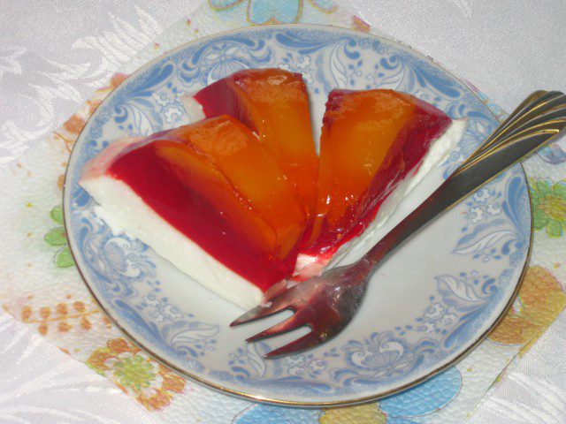 Jelly Peach Dessert