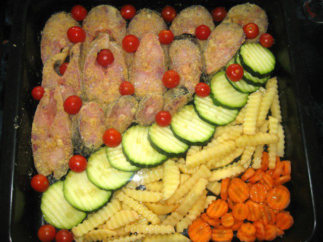 Oven-Baked Carp with Vegetables