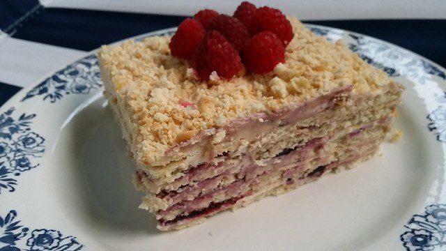 Medovik Cake with Biscuits
