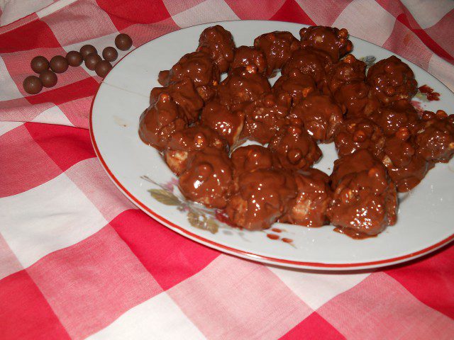 Truffles with Condensed Milk and Chickpeas