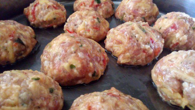 Appetizing Oven-Baked Meatballs
