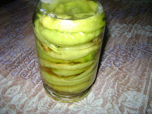 Raw Banana Peppers without Boiling