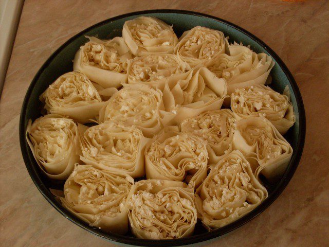Appetizing Phyllo Pastry Rosettes