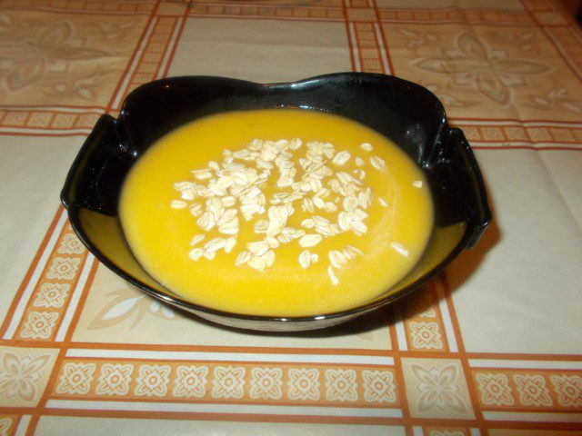 Pumpkin Soup with Oats