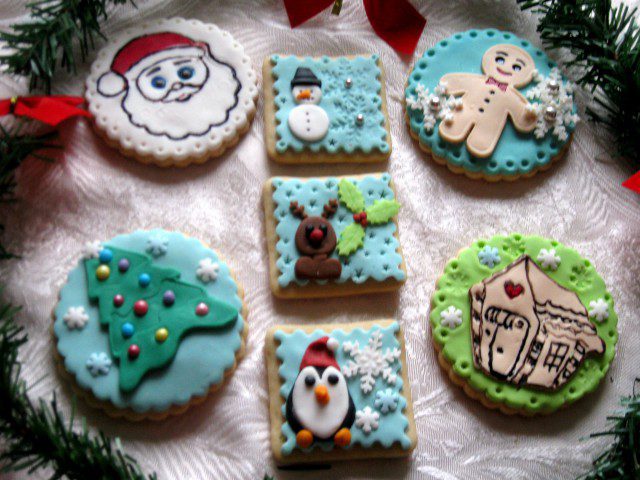Christmas Gingerbread with Fondant
