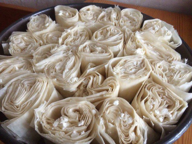 Phyllo Pastry Rolls with Mayonnaise