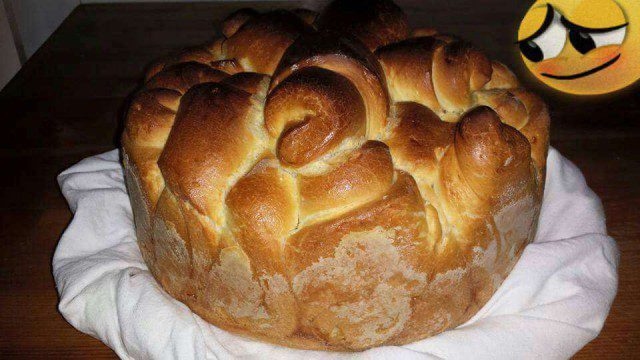 Turkish Fluffy Round Loaf