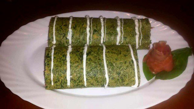 Stuffed Spinach Roll with Smoked salmon