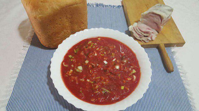 Tomato Sauce with Onions