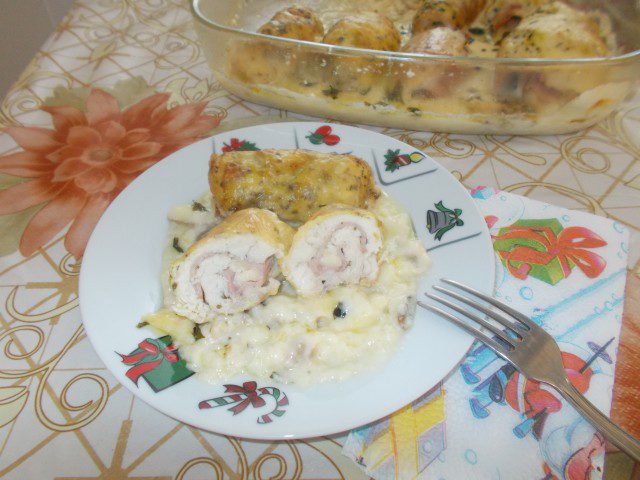 Chicken Roll with Bacon and Cheese in White Sauce