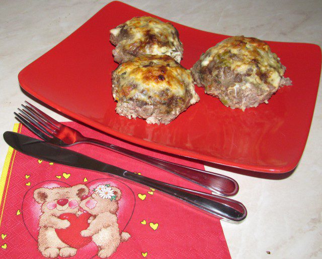 Meatballs in the Oven with Yoghurt and Cheese