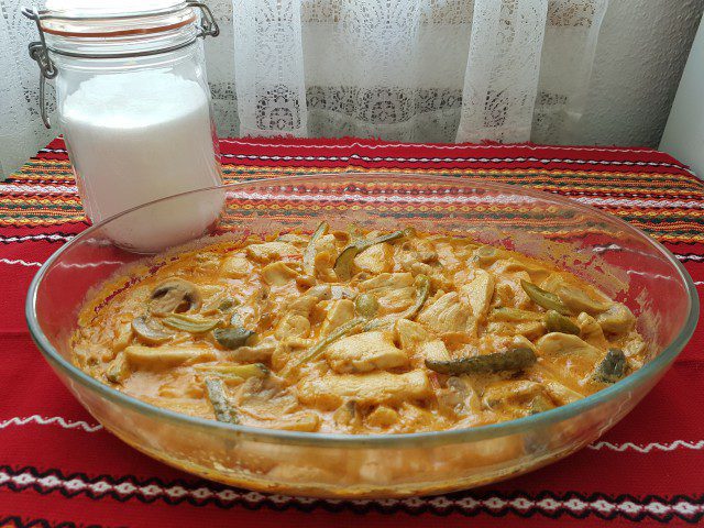 Julienned Chicken with Mushrooms and Cream