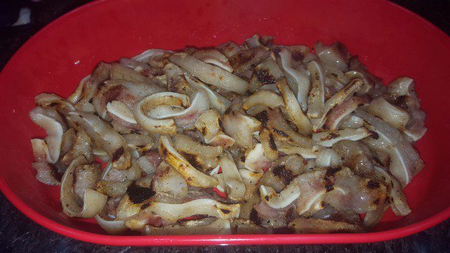 Grilled Pig Ears with Onions