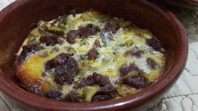 Tasty Clay Pot Dish with Mince
