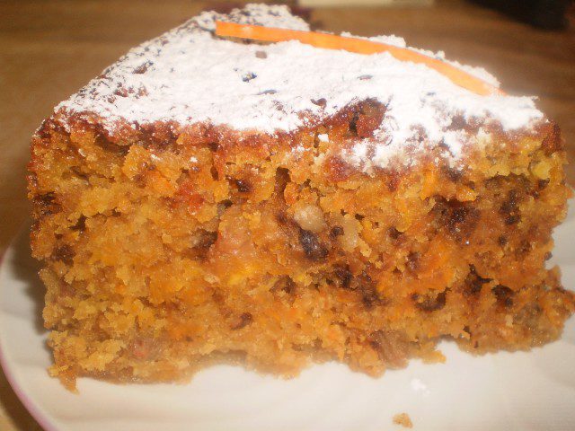 Juicy Cake with Carrots and Oranges