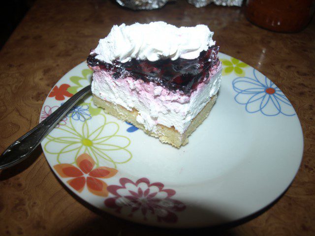 Cheesecake with Frozen Blueberries