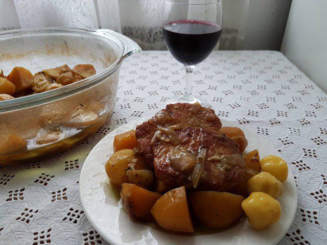 Steaks with Caramelized Onions and Potatoes