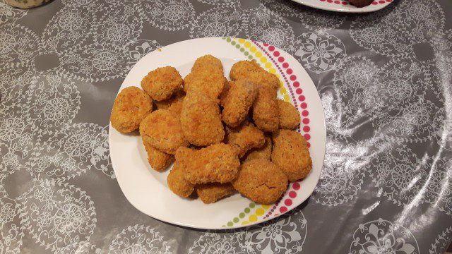 Crumbed Chicken Nuggets with Milk