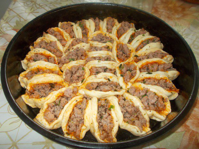Portioned Holiday Pita with Mince