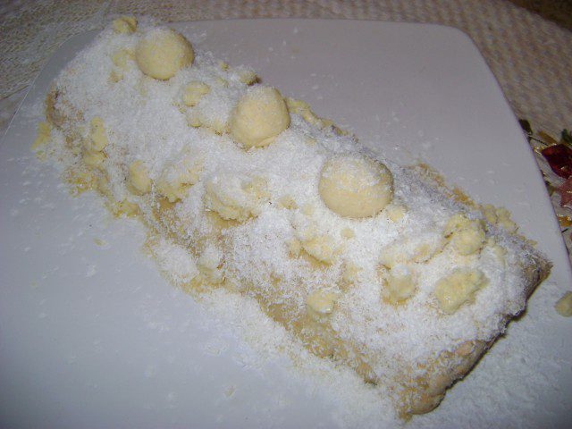 Raffaello Biscuit Roll