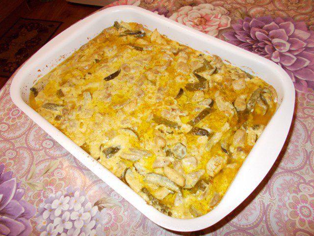 Homemade Chicken Julienne with Mushrooms, Cream and Pickles