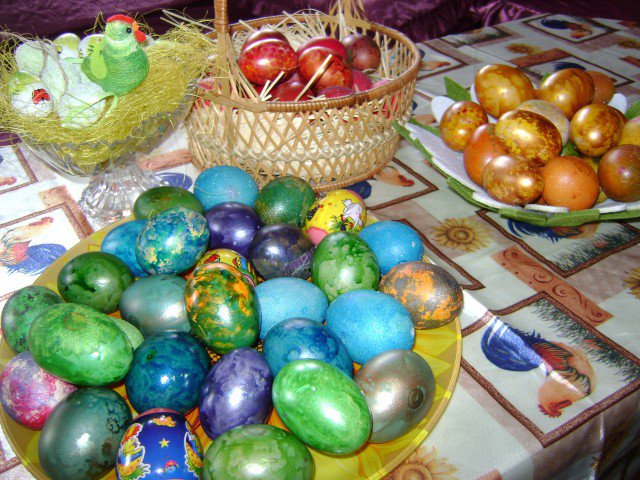 Dyed Eggs with a Napkin