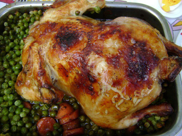 Balsamic Chicken with Peas and Carrots