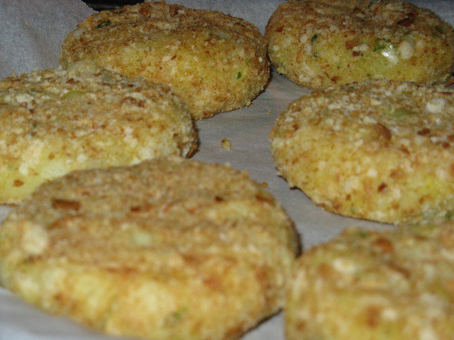 Crunchy Oven-Baked Potato Meatballs
