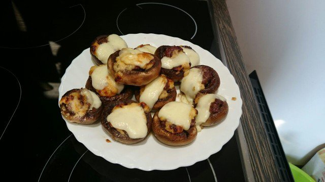 Stuffed Mushrooms with Minced Meat