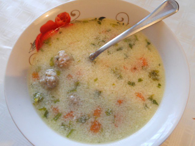 Vegetable Soup with Meatballs