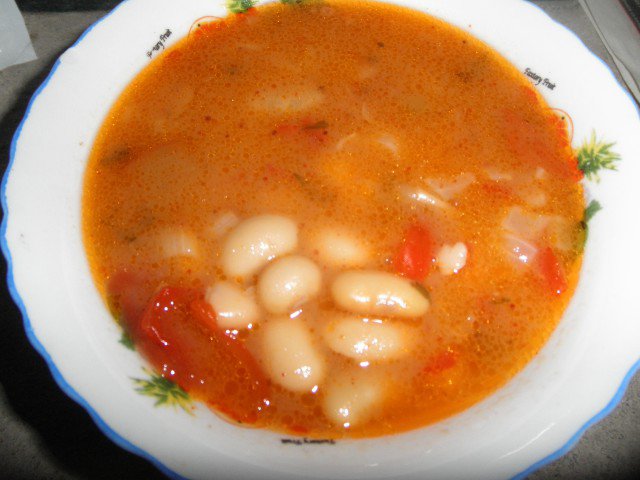 Country-Style Bean Soup