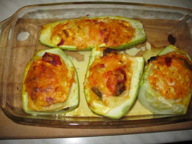 Delicious Oven Roasted Stuffed Zucchini